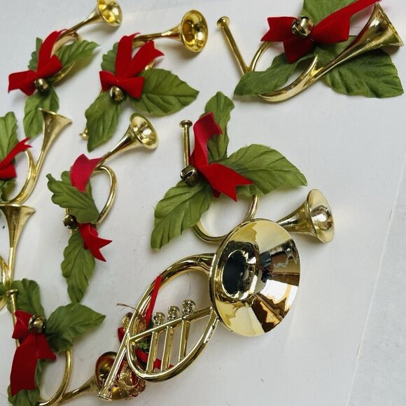 Gold Horn Napkin Rings Poinsettia Green Red Bells Christmas Holiday Party - Picture 4 of 6